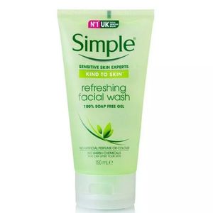 Gel Rửa Mặt Simple Dành Cho Da Nhạy Cảm 150ml Kind To Skin Refreshing Facial Wash Gel