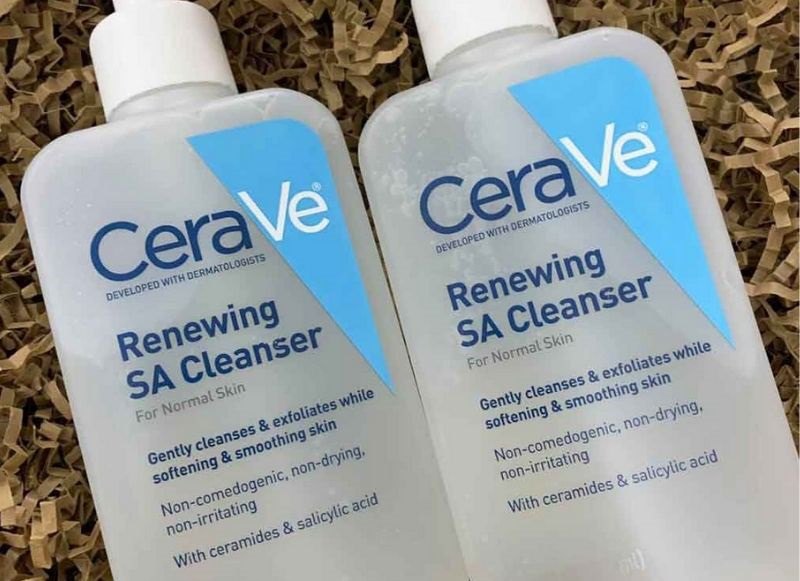 Sữa rửa mặt Cerave Renewing SA Cleanser rất tốt cho làn da mụn