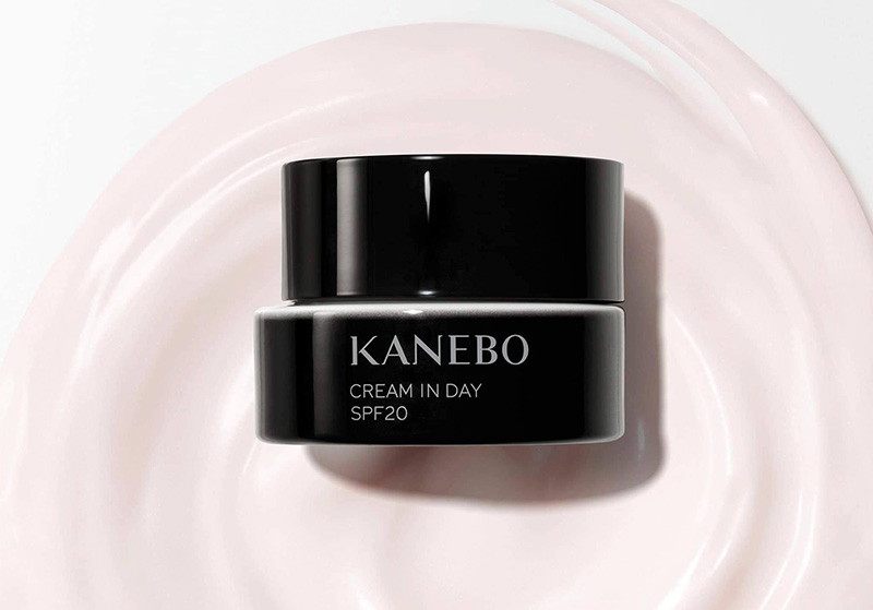 Kanebo Cream In Day là kem dưỡng ẩm da mặt được tin dùng tại Nhật Bản