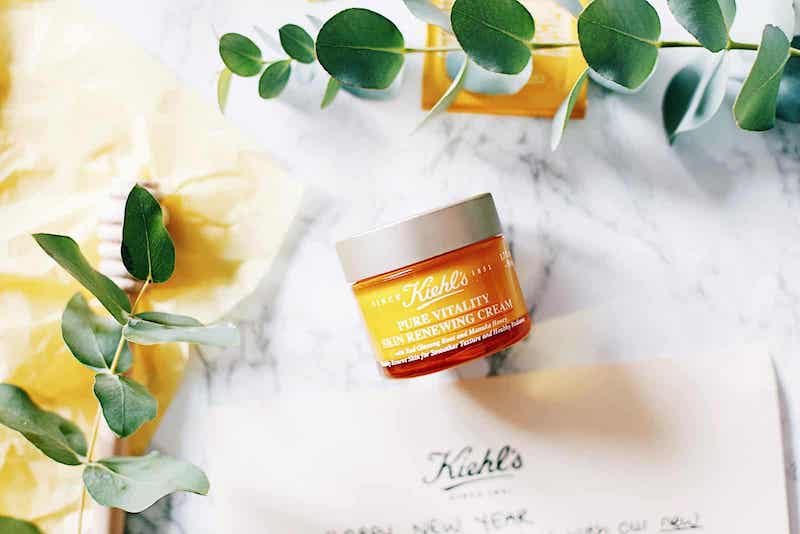 Kem dưỡng ẩm Kiehl’s Pure Vitality Skin Renewing Cream với chiết xuất hơn 99% từ thiên nhiên