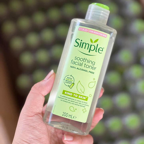 simple-soothing-facial-toner-7