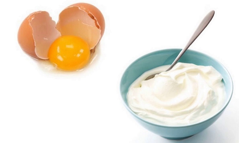 Mặt nạ trứng gà và sữa chua không đường có tác dụng cung cấp ẩm cho da tuyệt vời