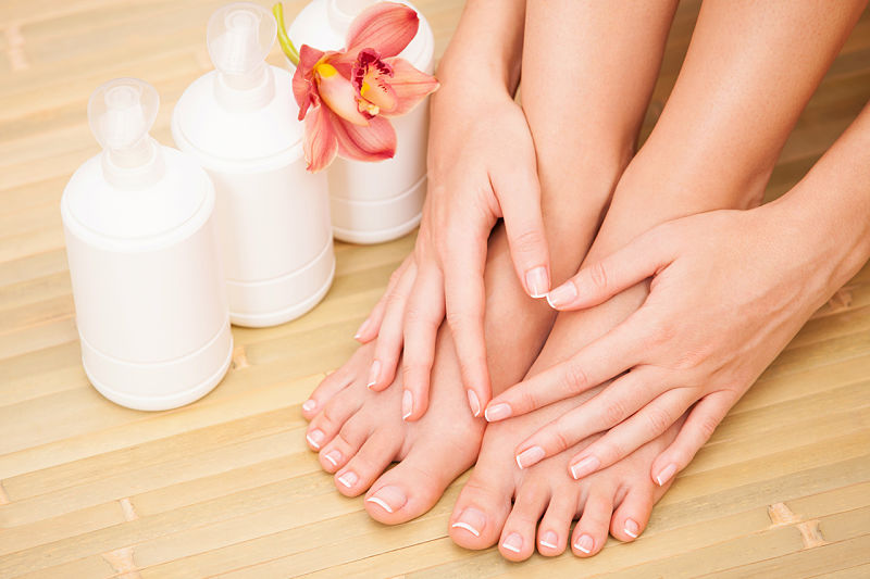 Chăm sóc chân đúng cách để phòng ngừa khô ráp da