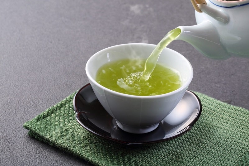 Bạn nên uống nước trà xanh để chống oxy hóa tốt hơn
