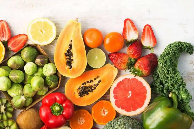 Bổ sung nhóm thực phẩm giàu vitamin C là cách chăm sóc mày sau phun tốt nhất