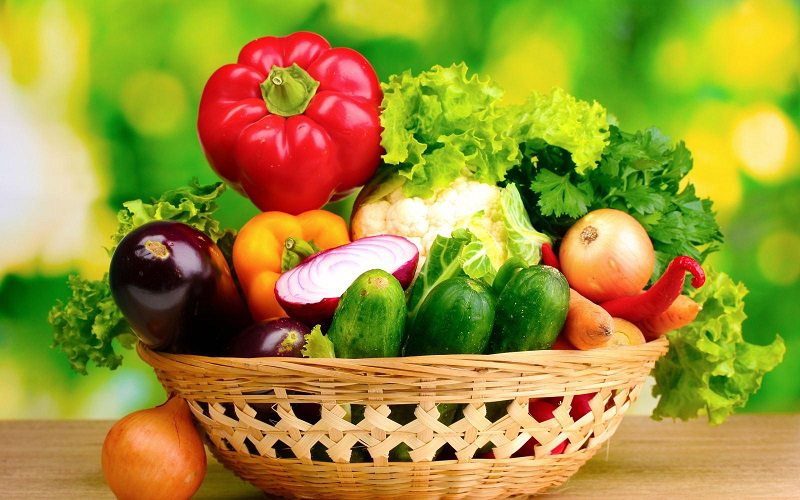 Sử dụng thực phẩm giàu vitamin và khoáng chất giúp cải thiện tình trạng tàn nhang trên da