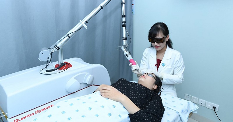 Bệnh viện Da liễu Hồ Chí Minh ứng dụng nhiều kỹ thuật trị sẹo thông minh